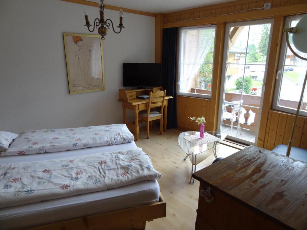 Chalet Hotel Adler Ag Kandersteg Quarto foto