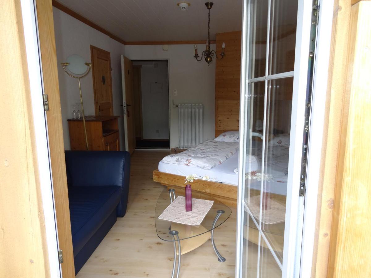 Chalet Hotel Adler Ag Kandersteg Quarto foto